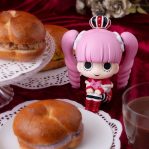 One Piece Look Up PVC Figure Perona 11 cm